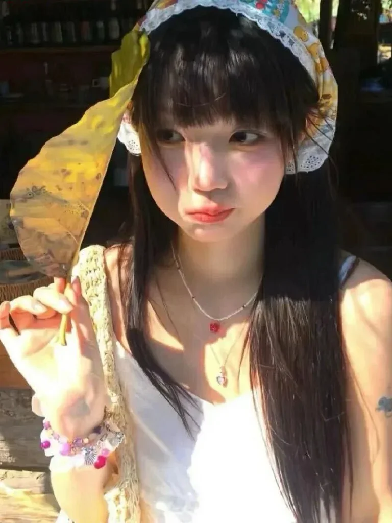 去医院做检查,男大夫的手真好看